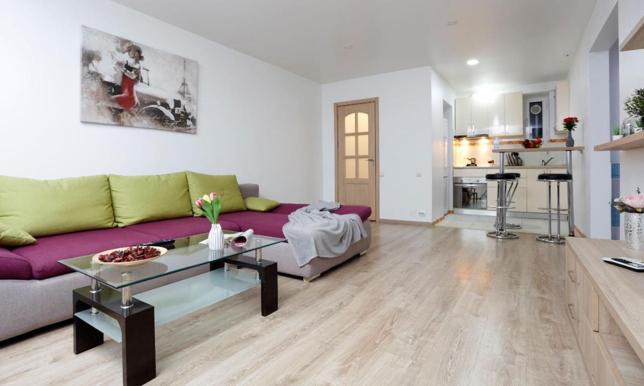 Cozy Apartment With A View Bucharest Luaran gambar