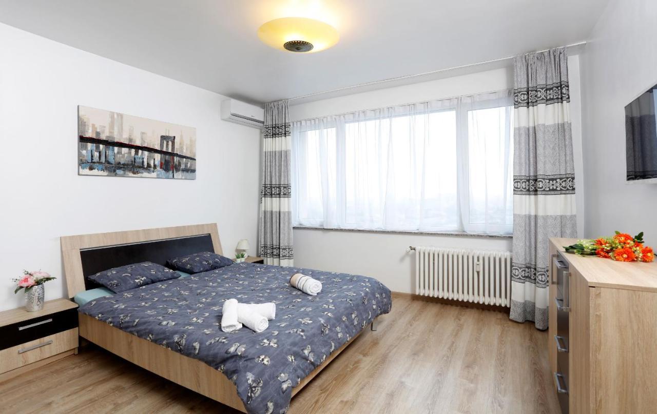 Cozy Apartment With A View Bucharest Luaran gambar