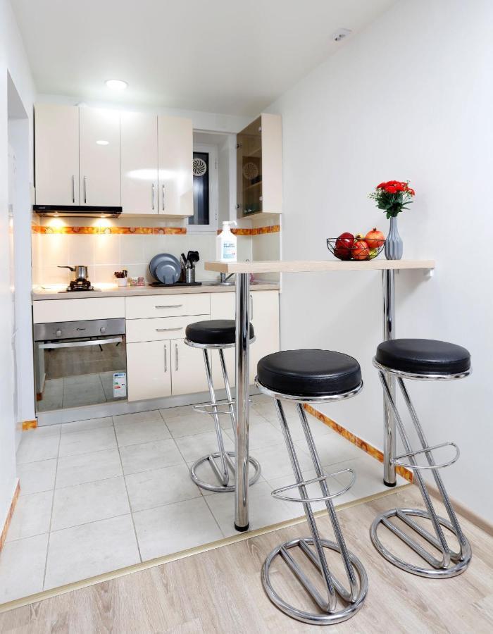 Cozy Apartment With A View Bucharest Luaran gambar